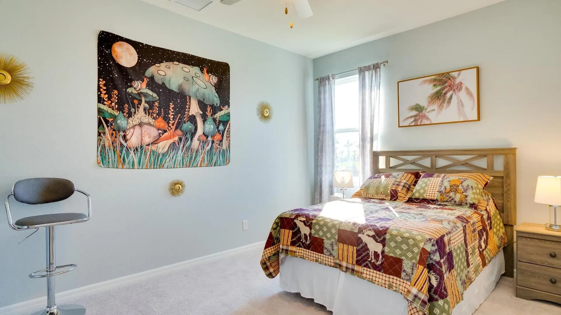 Retreat With Screened-in Patio! *