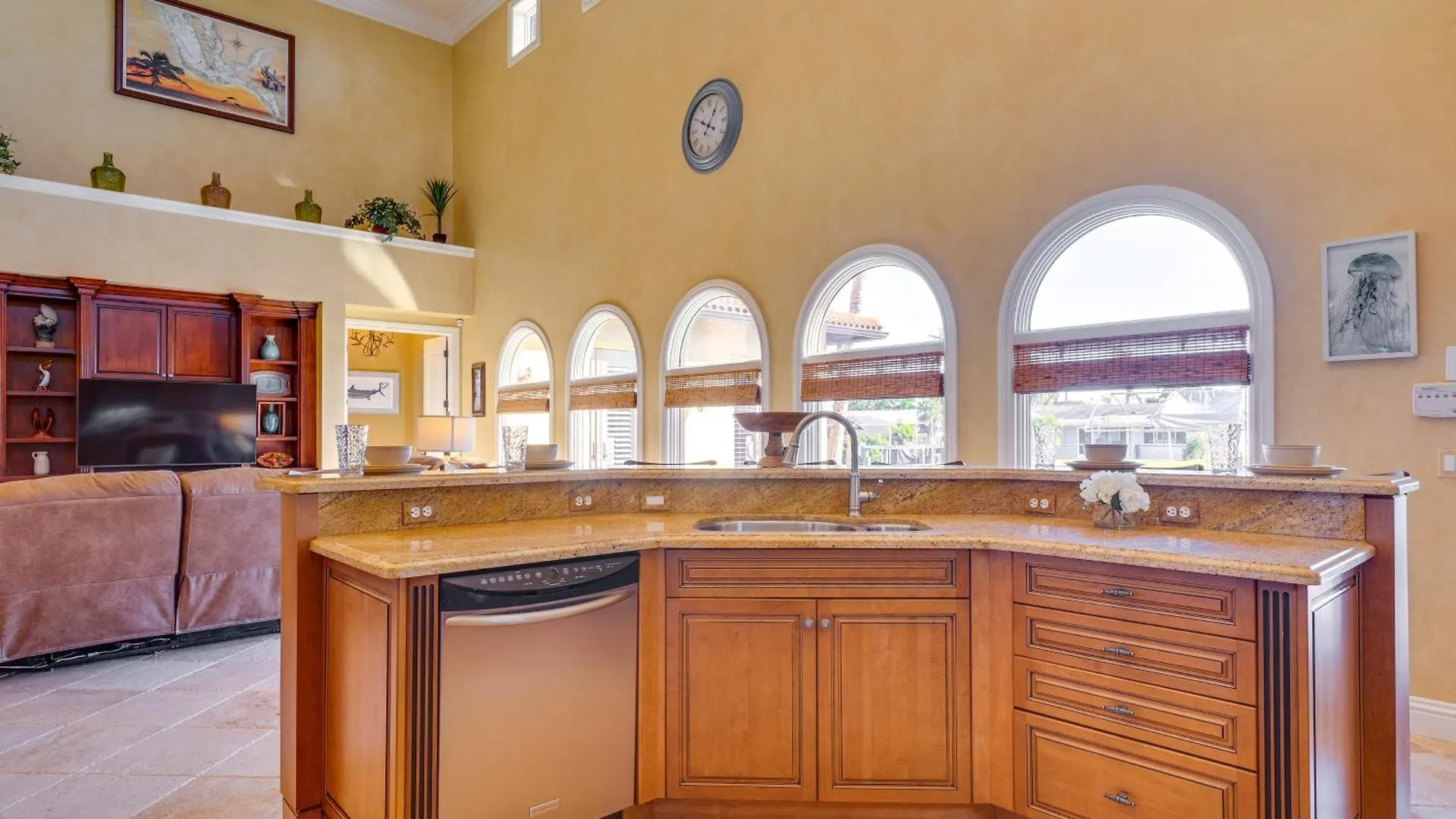 Villa Upscale With Pool And Boat Dock Cape Coral