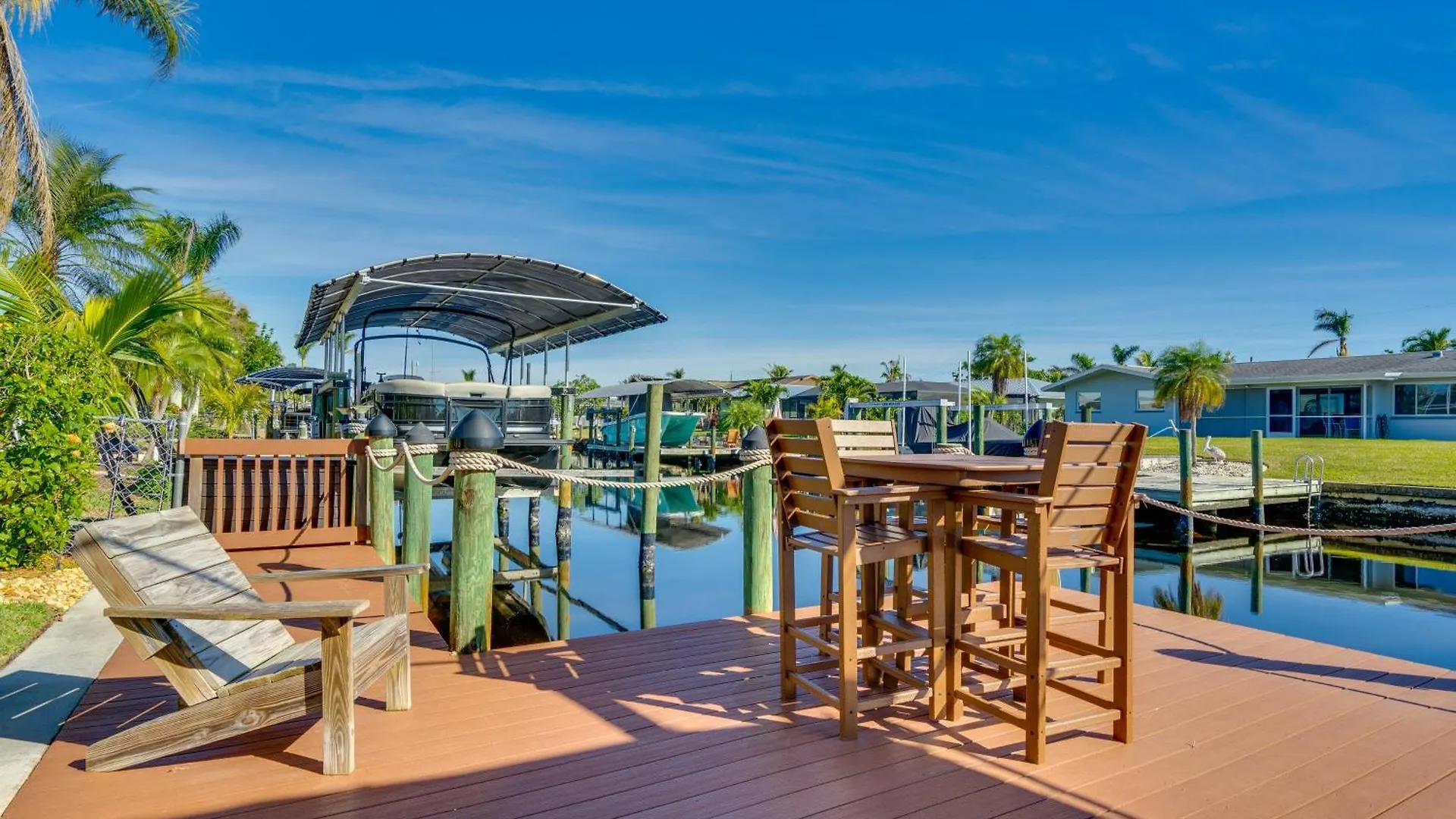 Upscale With Pool And Boat Dock