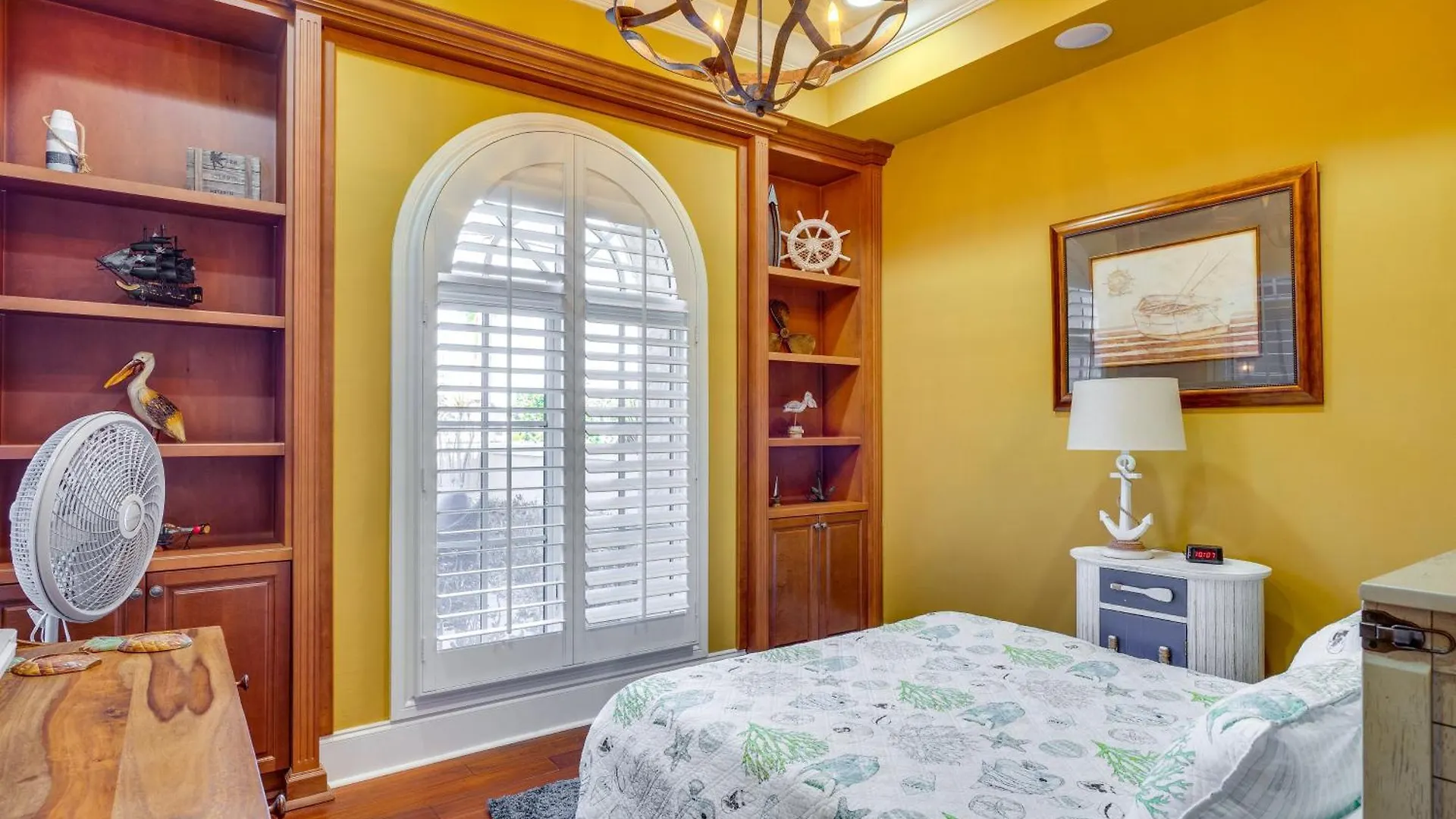 Upscale With Pool And Boat Dock Villa Cape Coral