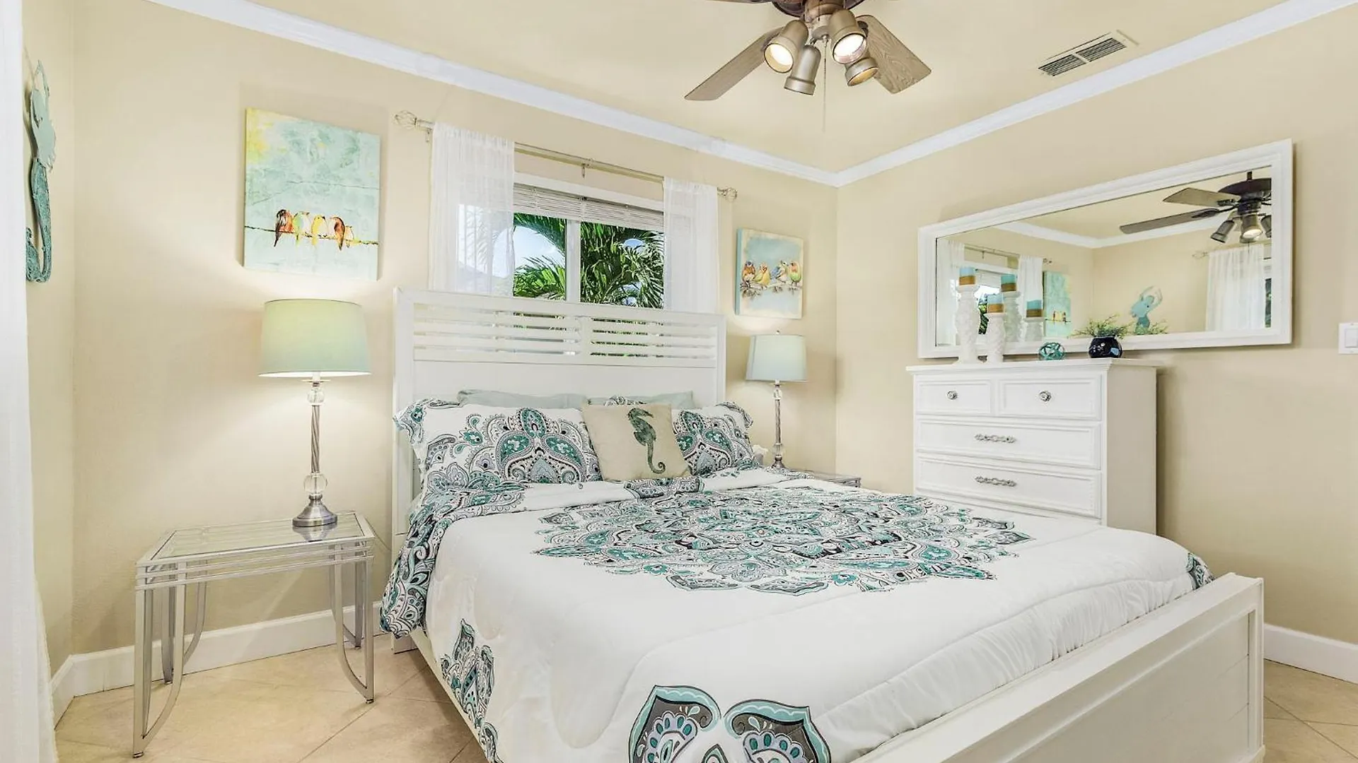 Indigo Dreams Pool W/ Waterfront Boat Dock. Cape Coral