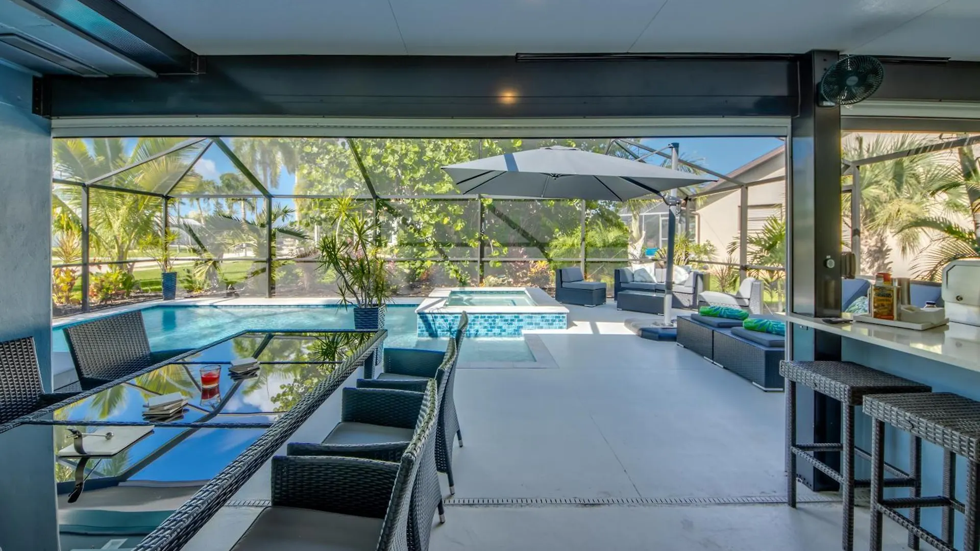 De Vil Cape Coral