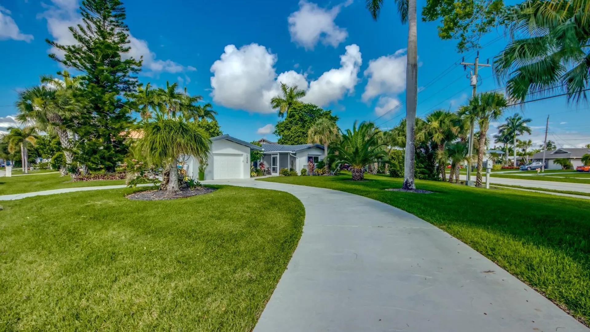 De Vil Cape Coral