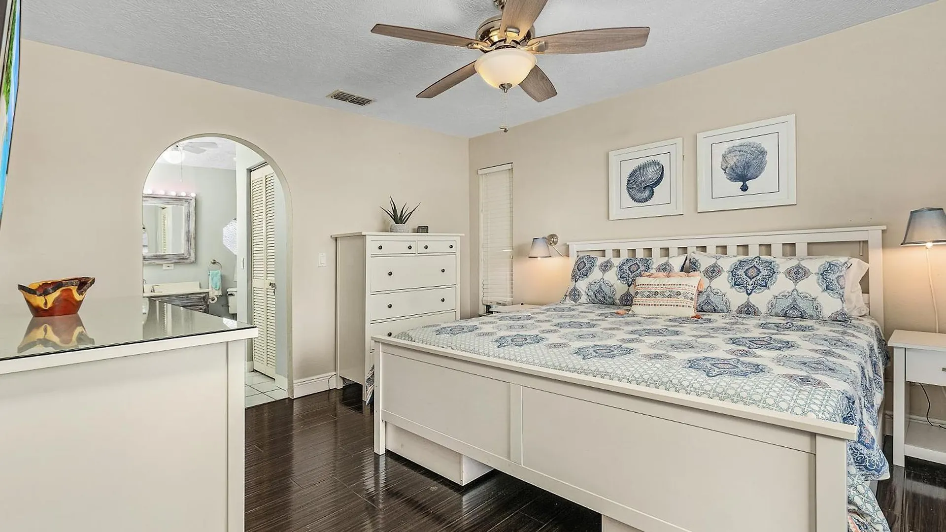 Canal-front Oasis With Dock And Kayaks In Cape Coral! Holiday home Cape Coral