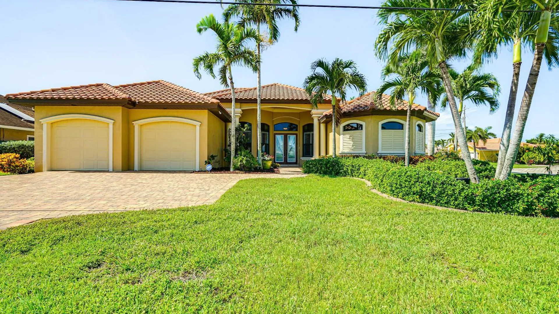 With Private Pool 5 Mi To Beaches! Cape Coral