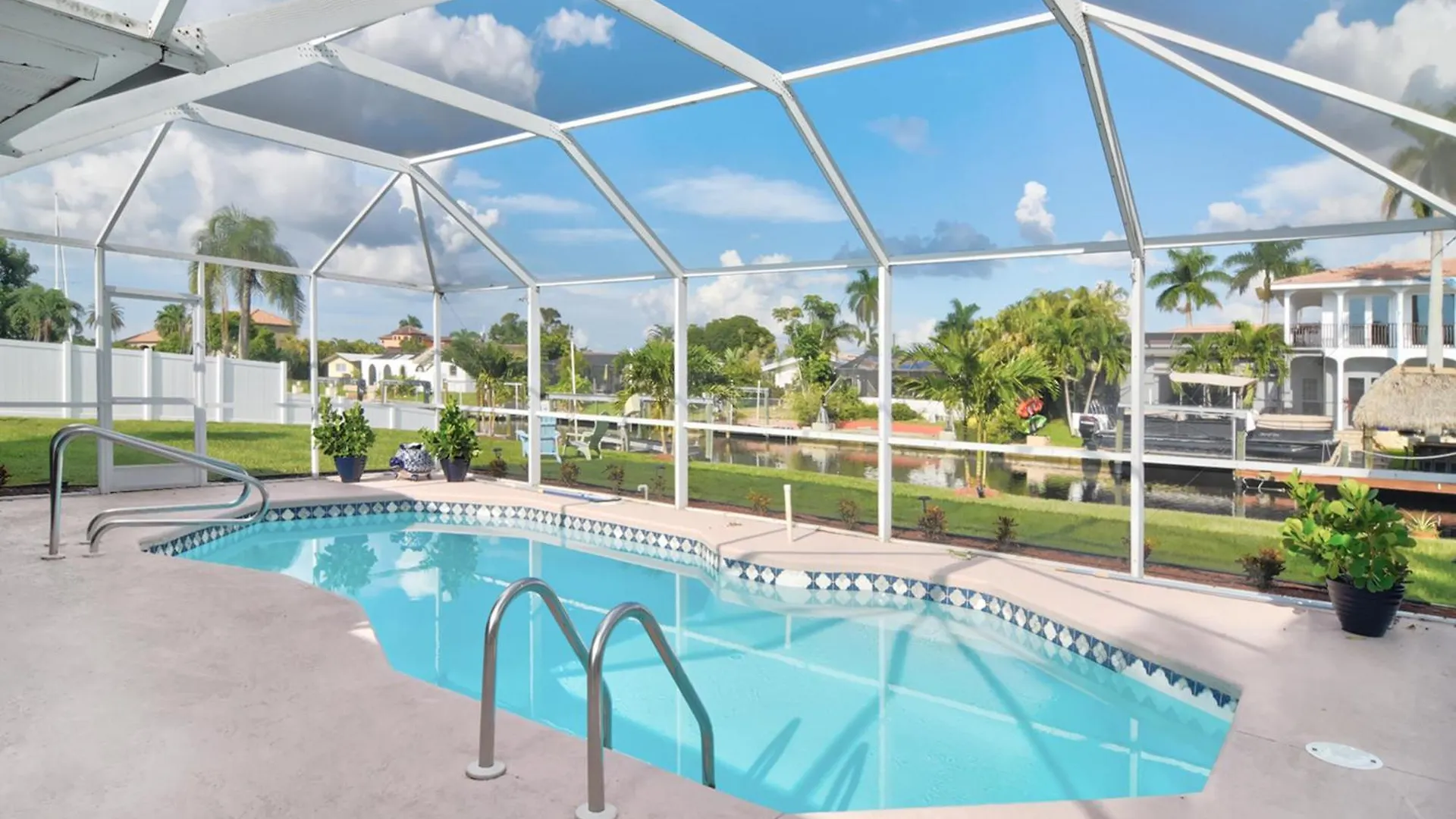 Direct Access Cutie Near Rotary Park Cape Coral