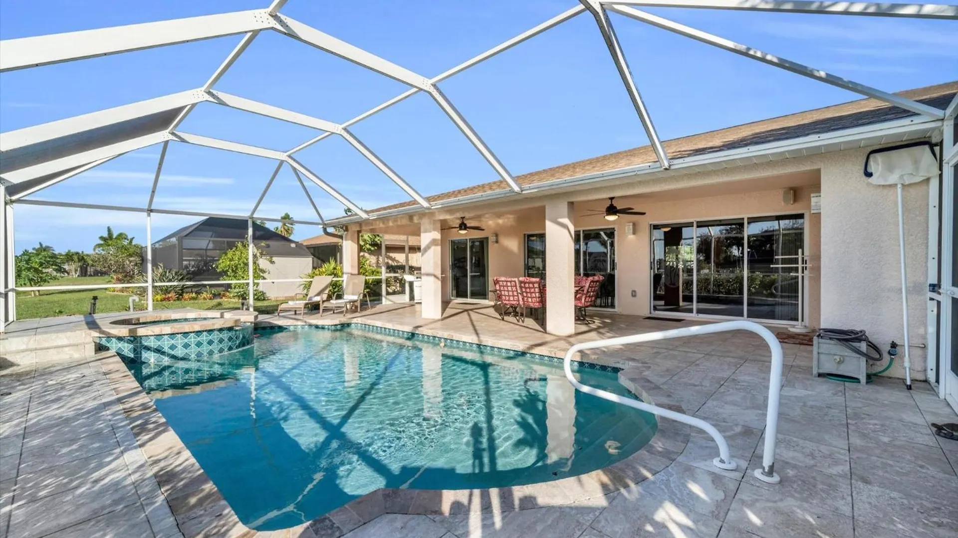 Capricorn Villa