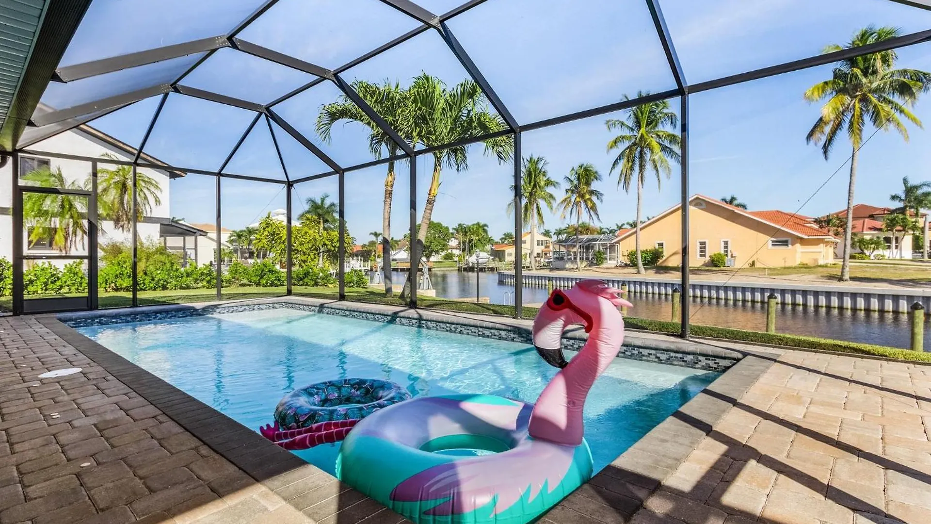 Mid Century Vibe Pool Direct Gulf Access * Cape Coral