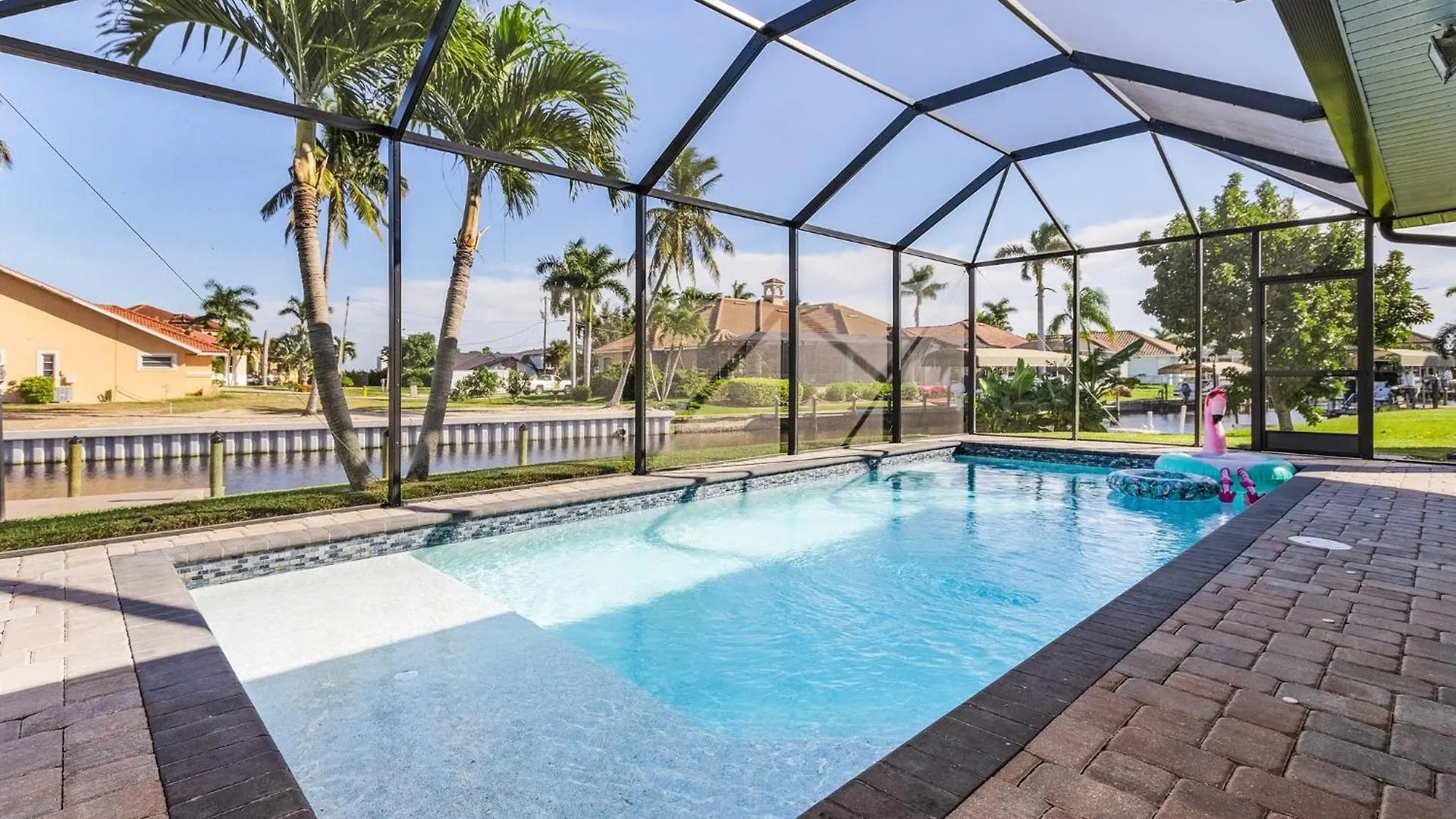 Mid Century Vibe Pool Direct Gulf Access