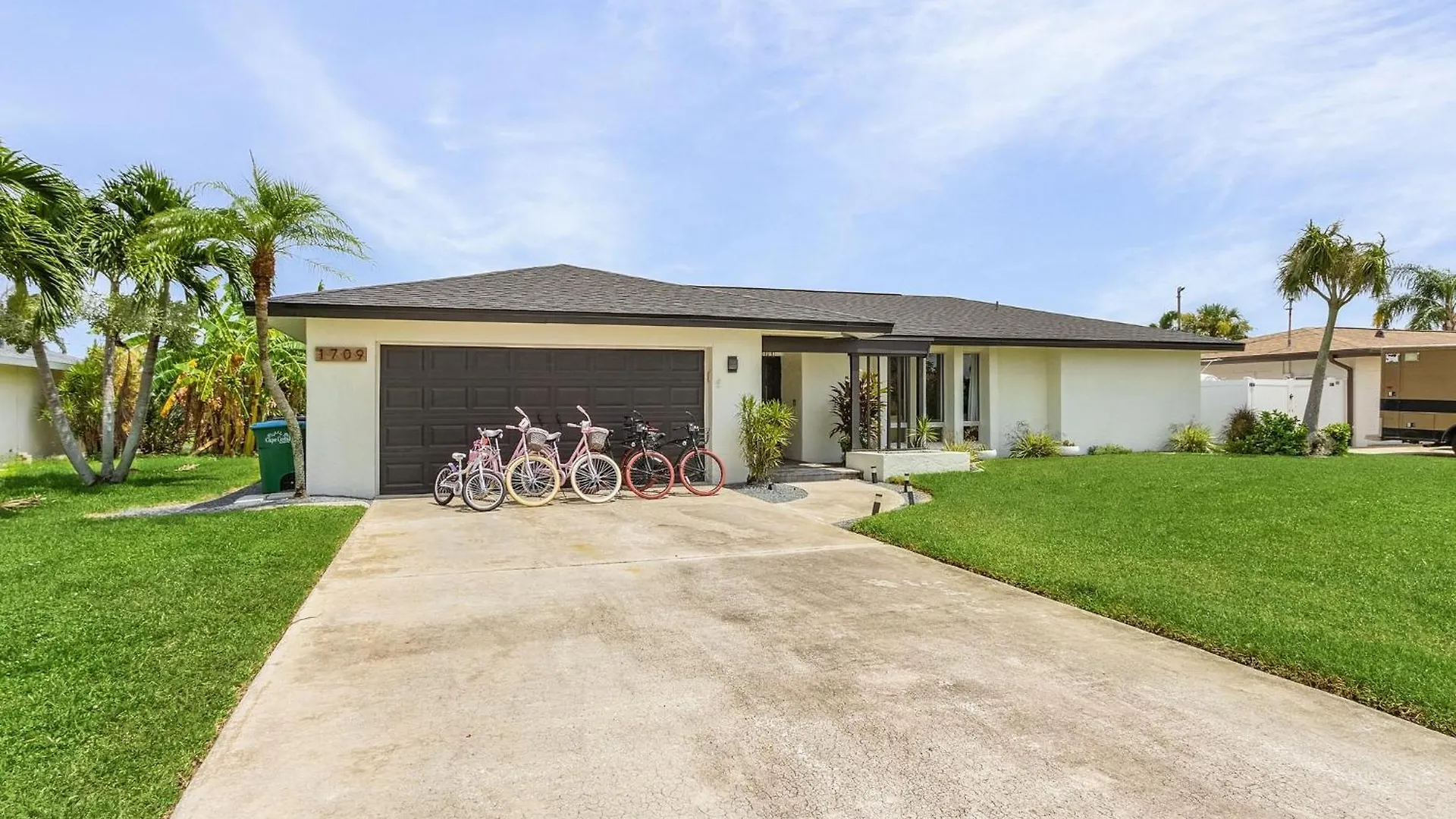 Gulf Access, Heated Pool, Bicycles - Ruby's Coastal Getaway Holiday home *