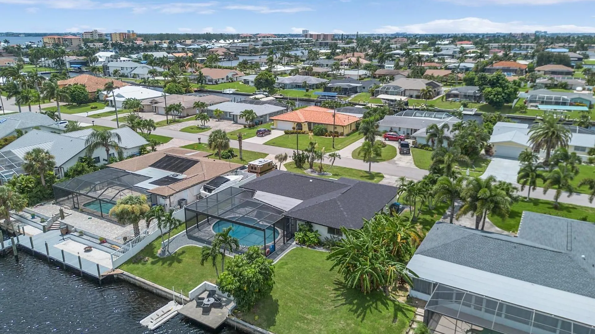 Gulf Access, Heated Pool, Bicycles - Ruby's Coastal Getaway Cape Coral