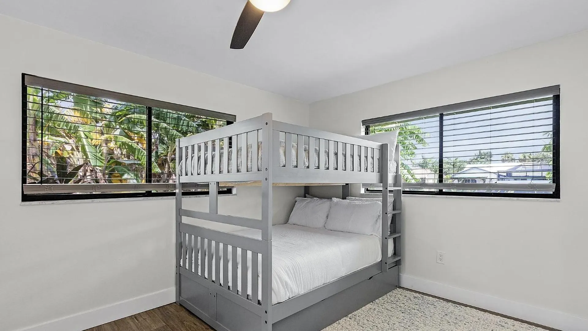 Gulf Access, Heated Pool, Bicycles - Ruby's Coastal Getaway * Cape Coral