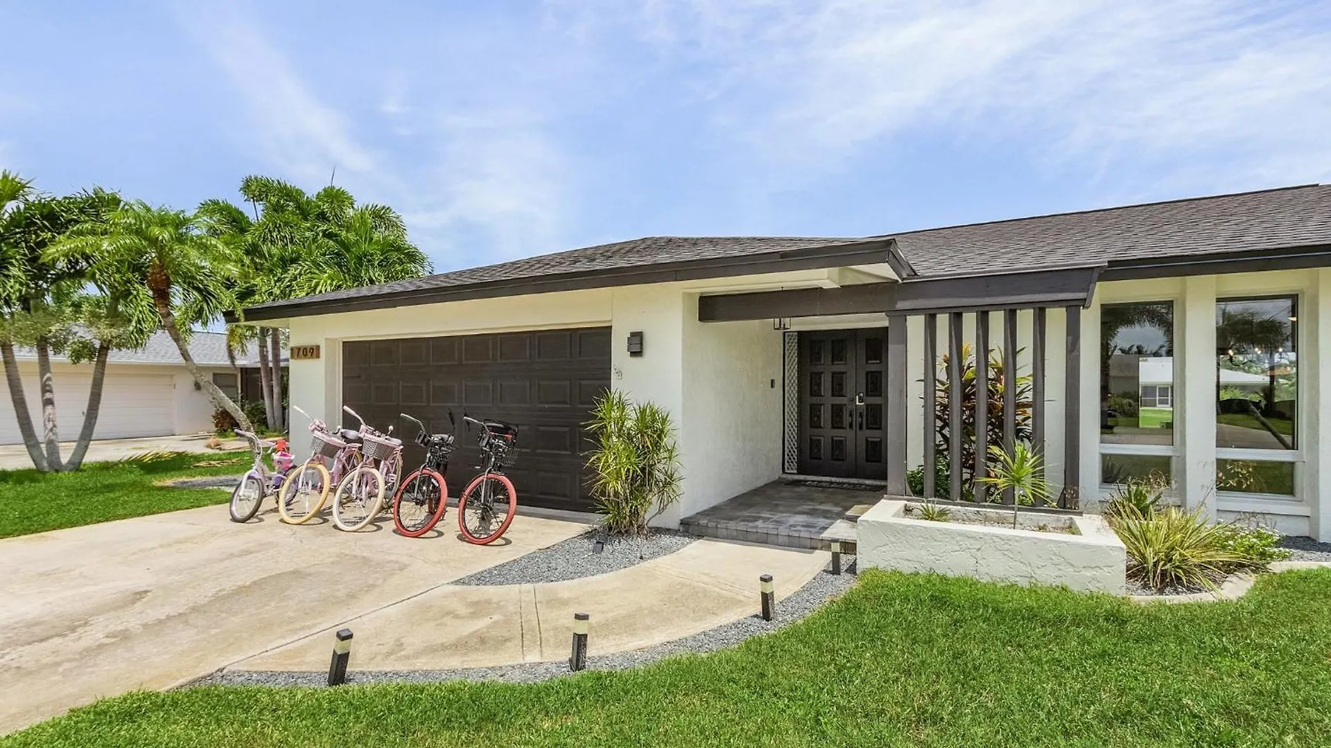 Gulf Access, Heated Pool, Bicycles - Ruby's Coastal Getaway Cape Coral