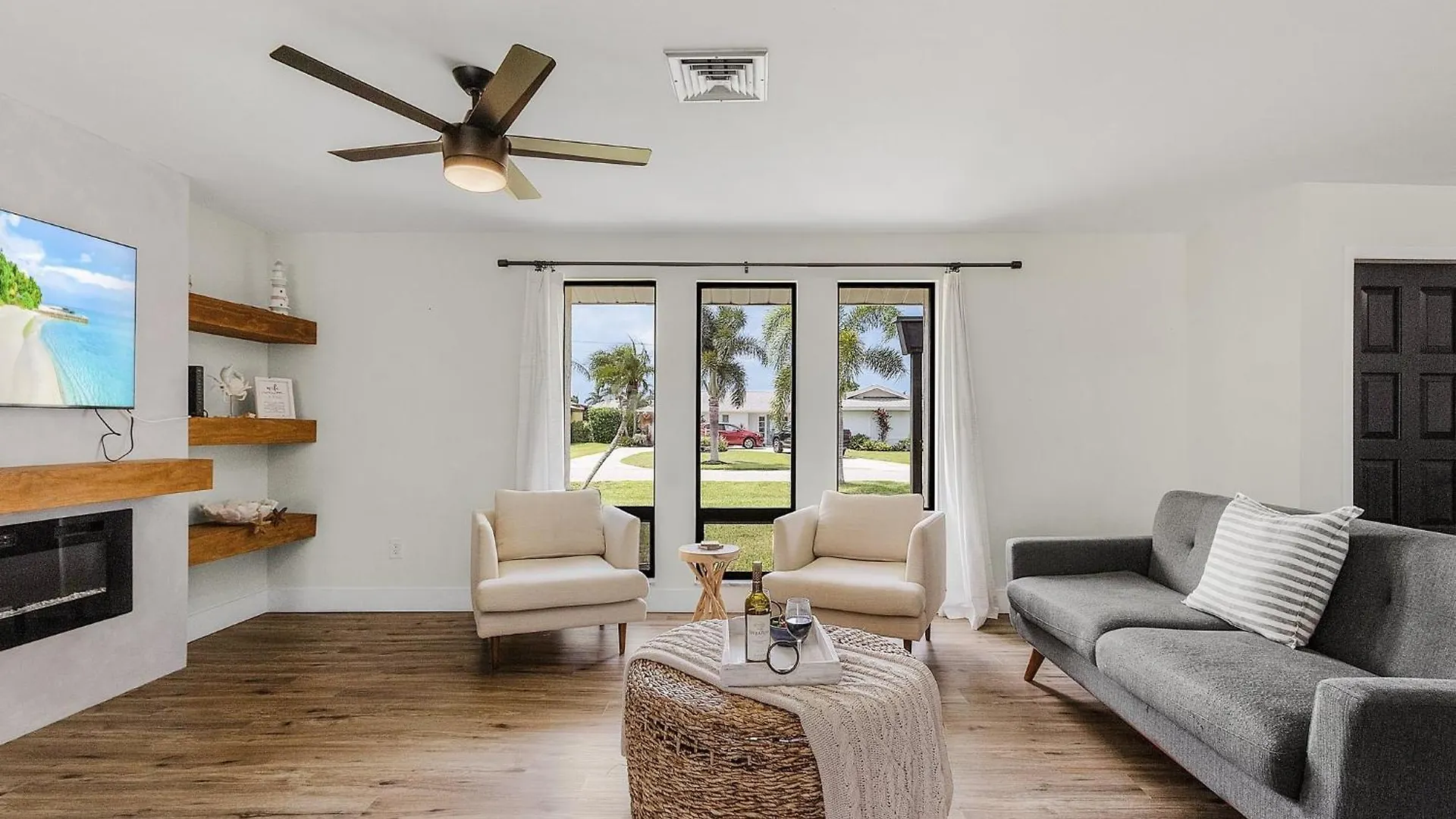 Gulf Access, Heated Pool, Bicycles - Ruby's Coastal Getaway Holiday home Cape Coral