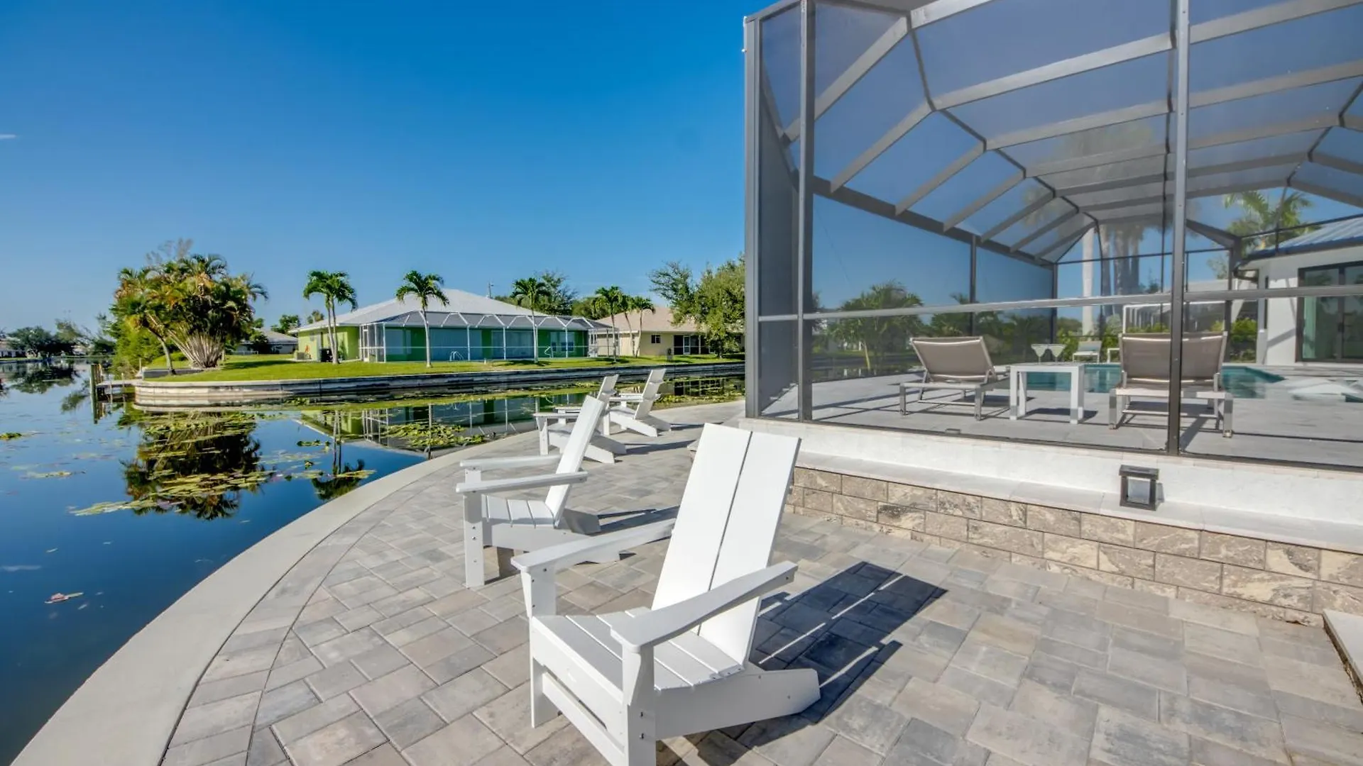 Brandnew Villa-puresun At Canal Intersection, Heated Saltwater Pool And Spa, Facing South Cape Coral