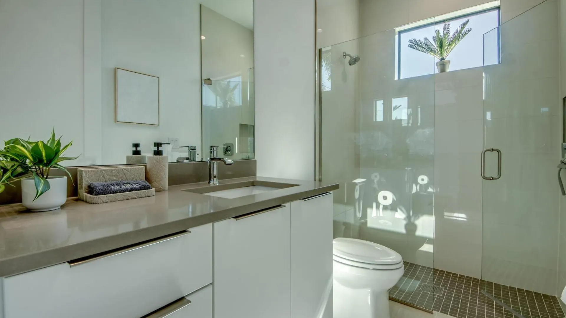 Brandnew Villa-puresun At Canal Intersection, Heated Saltwater Pool And Spa, Facing South Villa *