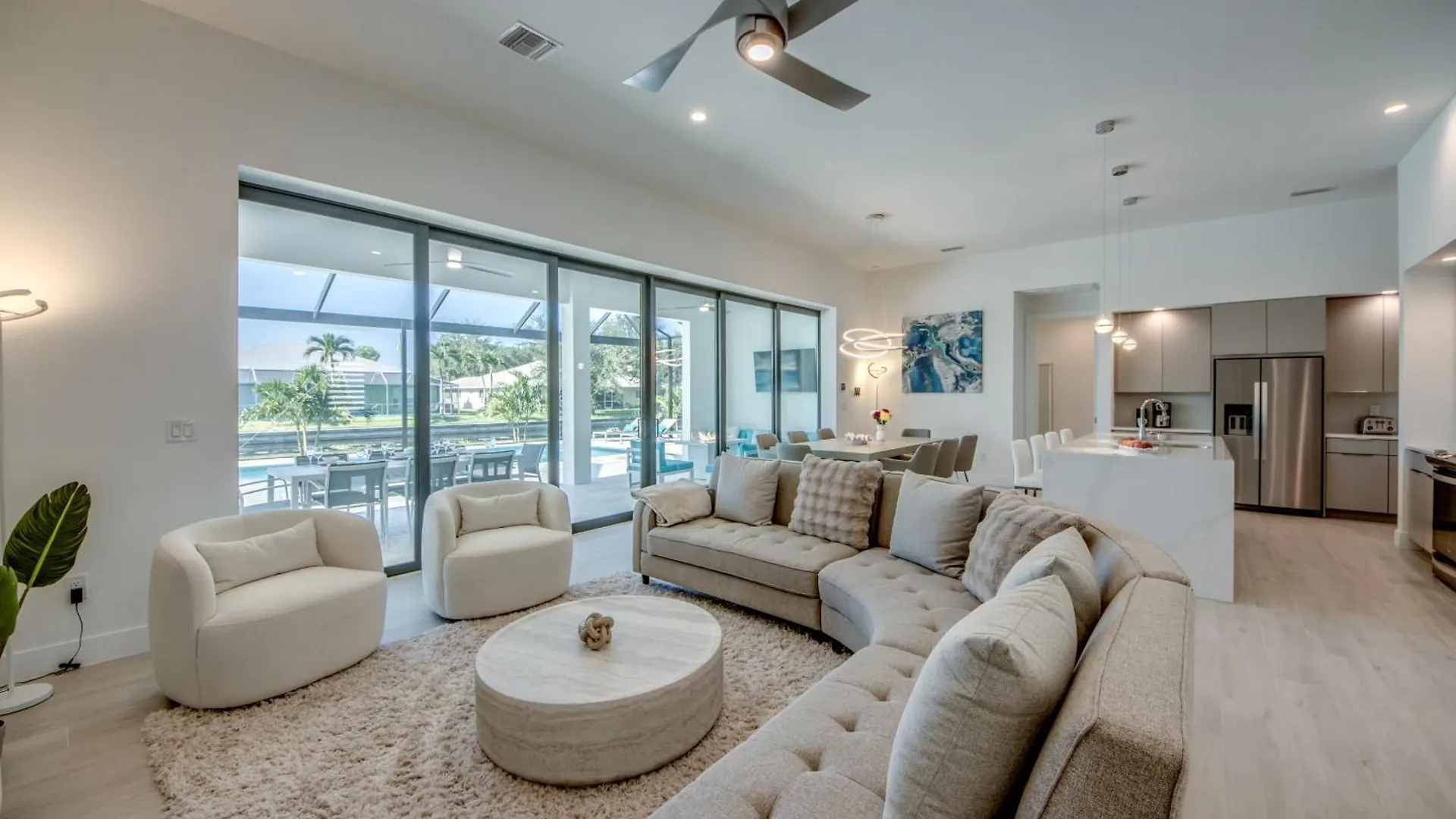 Brandnew Villa-puresun At Canal Intersection, Heated Saltwater Pool And Spa, Facing South