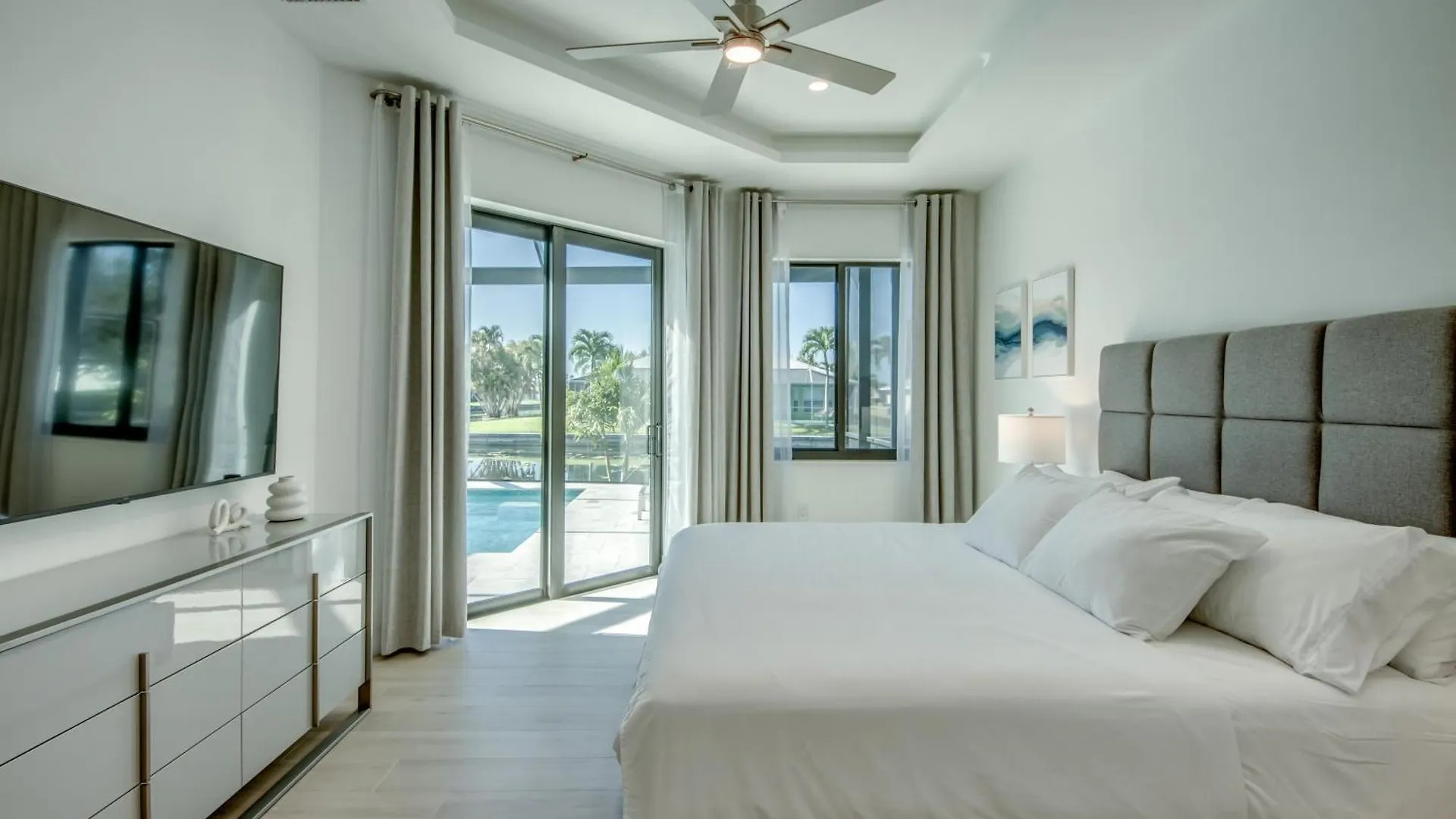Brandnew Villa-puresun At Canal Intersection, Heated Saltwater Pool And Spa, Facing South Villa