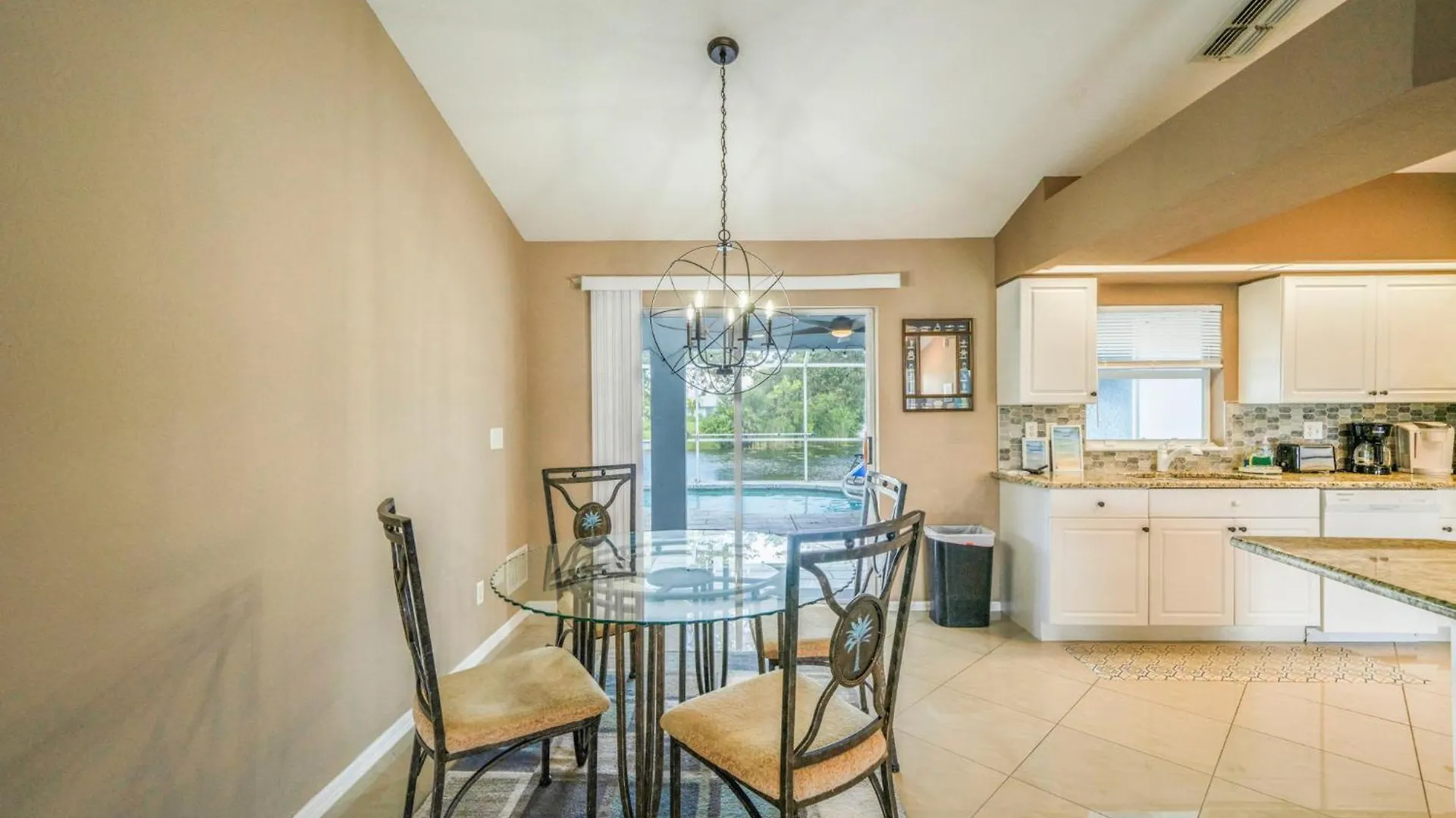 Spacious Santa Barbara With Private Pool
