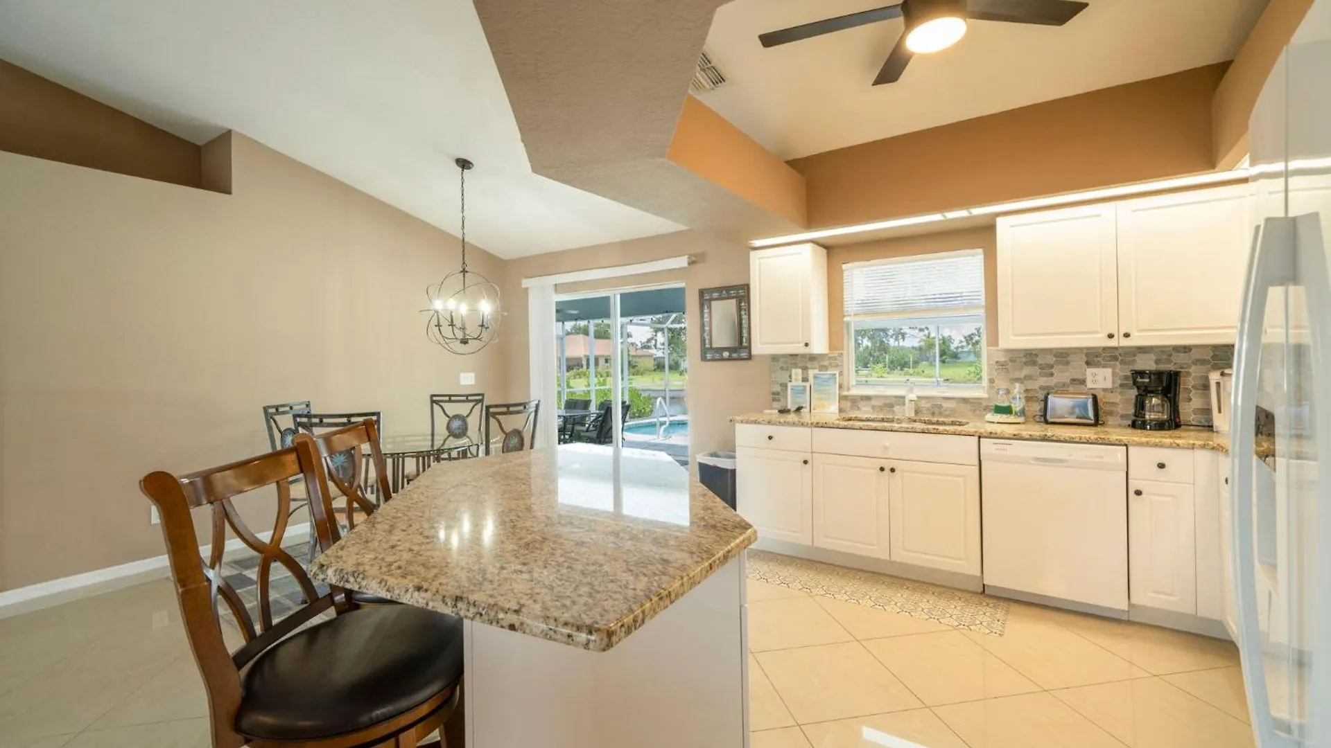 Holiday home Spacious Santa Barbara With Private Pool Cape Coral