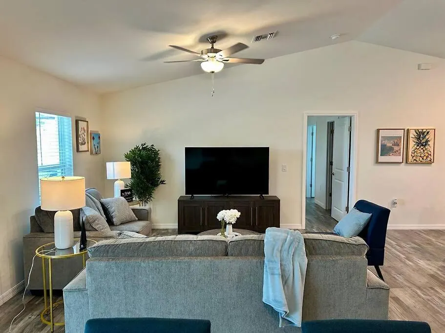 Holiday home Brand New With Heated Pool Ideal For 2 Families Cape Coral