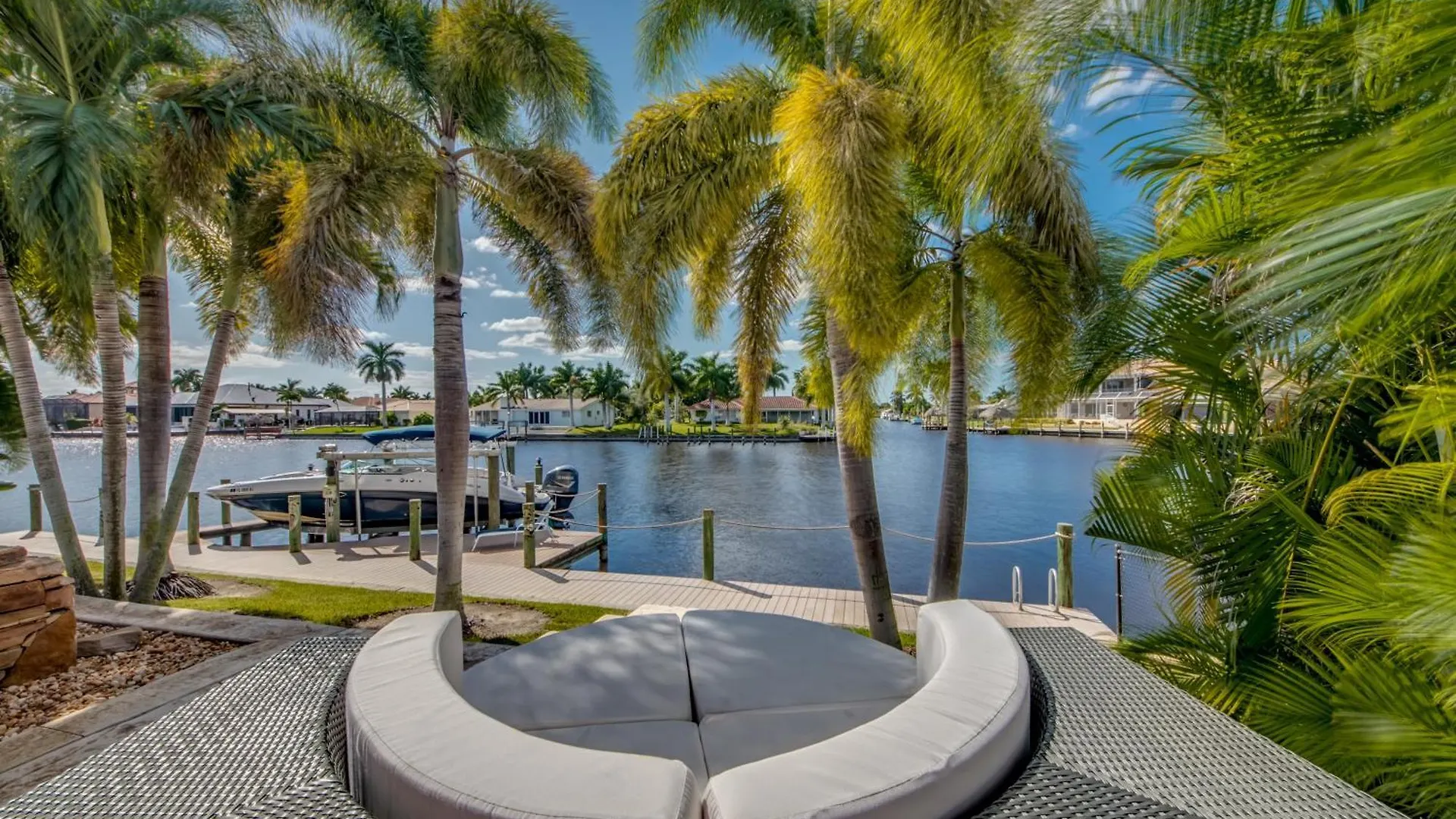 Dolphin's Surf By Coralvilla Cape Coral