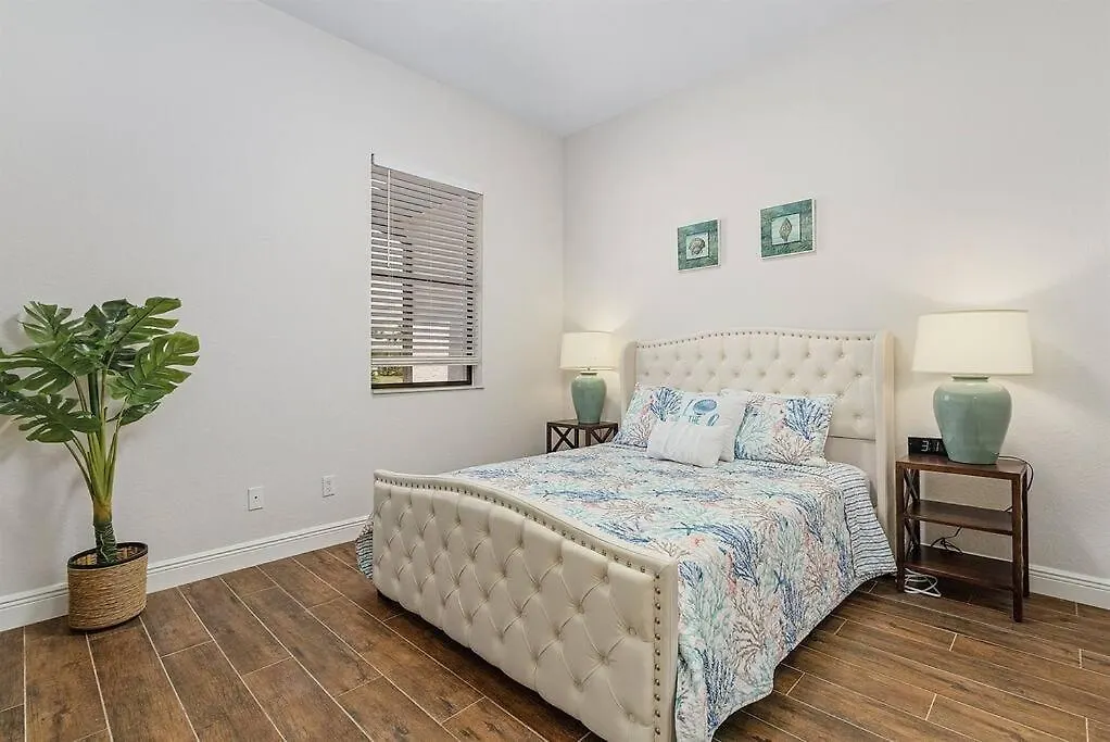 Holiday home Good Life Family Retreat Gulf Access Pool And Cape Coral