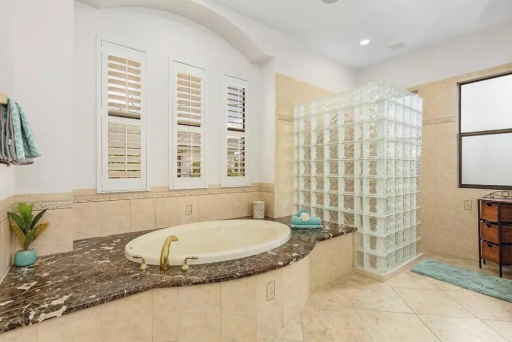Holiday home Good Life Family Retreat Gulf Access Pool And Cape Coral