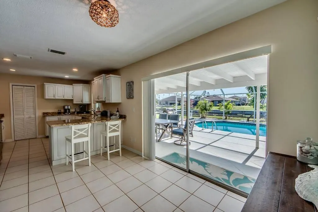 Holiday home Bella's Paradise Cape Coral