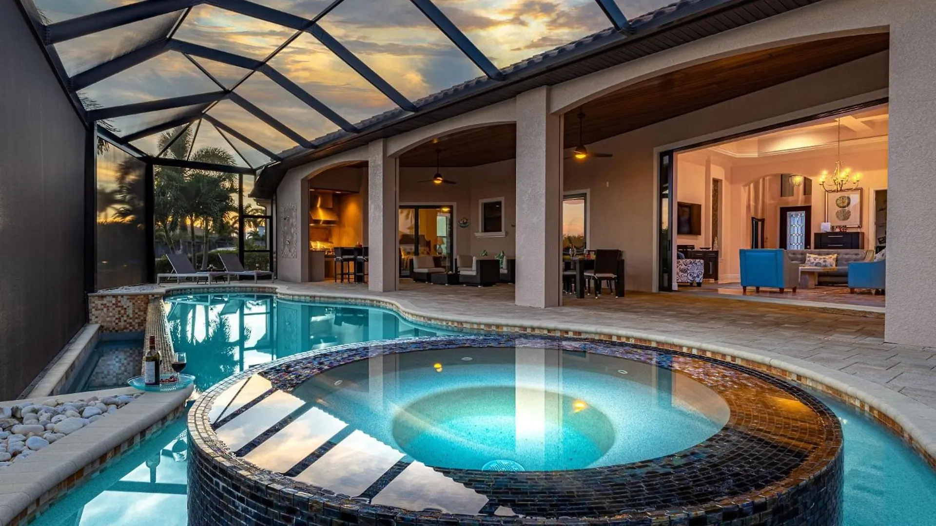 Luxury, Sunsets, Heated Infinity Pool, Spa, Pool Table, Bikes & Kayaks - Coral Bay - Roelens Holiday home *