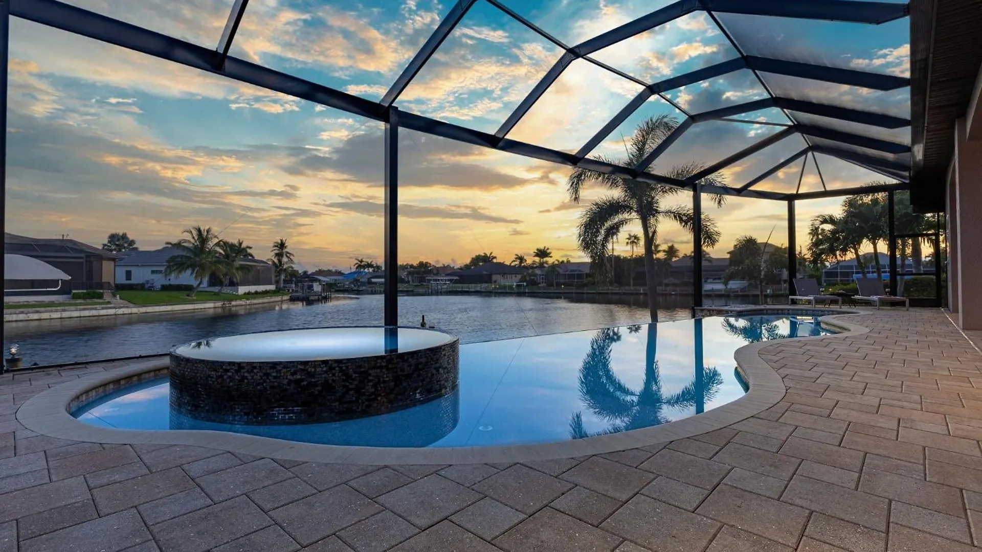 Luxury, Sunsets, Heated Infinity Pool, Spa, Pool Table, Bikes & Kayaks - Coral Bay - Roelens