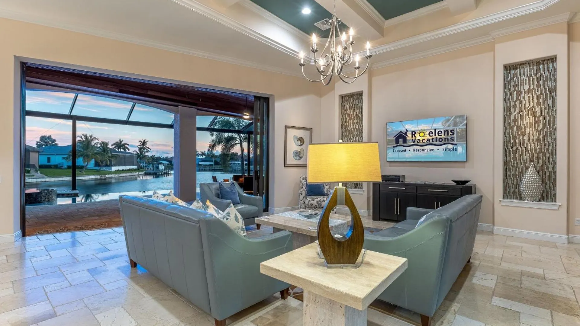 Luxury, Sunsets, Heated Infinity Pool, Spa, Pool Table, Bikes & Kayaks - Coral Bay - Roelens Holiday home Cape Coral