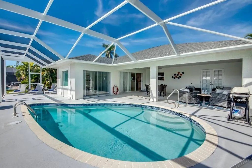 Belle Isle By Coralvilla - Pool, South Facing Holiday home