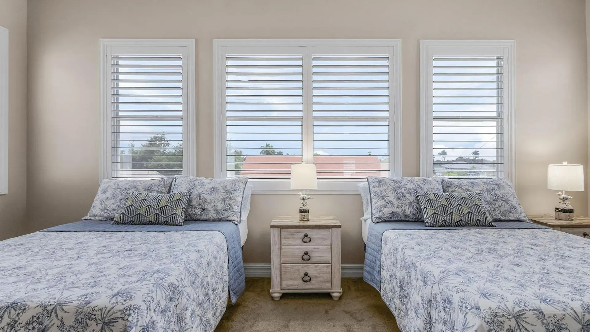 Holiday home Foosball, Shuffleboard, Heated Saltwater Pool - Coastal Point - Roelens Cape Coral
