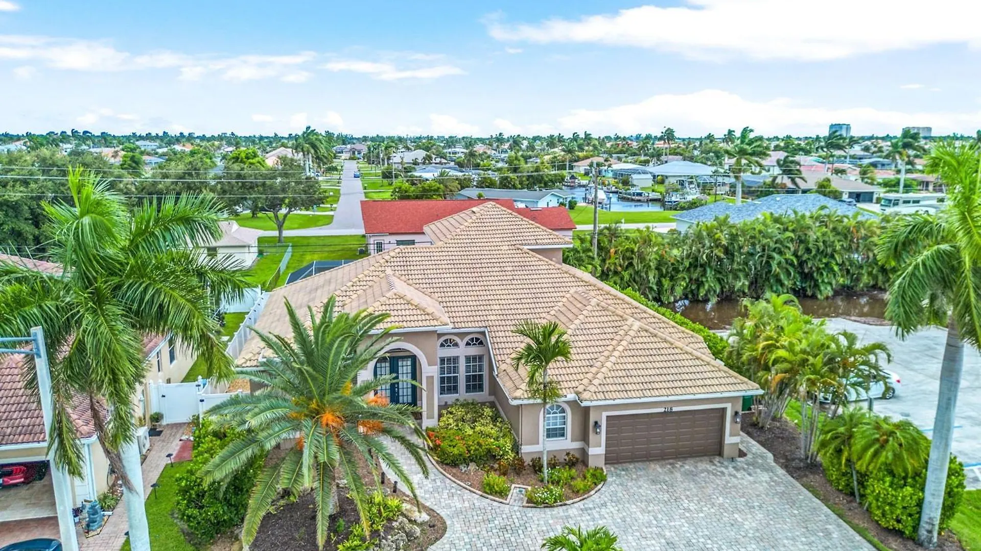 Foosball, Shuffleboard, Heated Saltwater Pool - Coastal Point - Roelens *