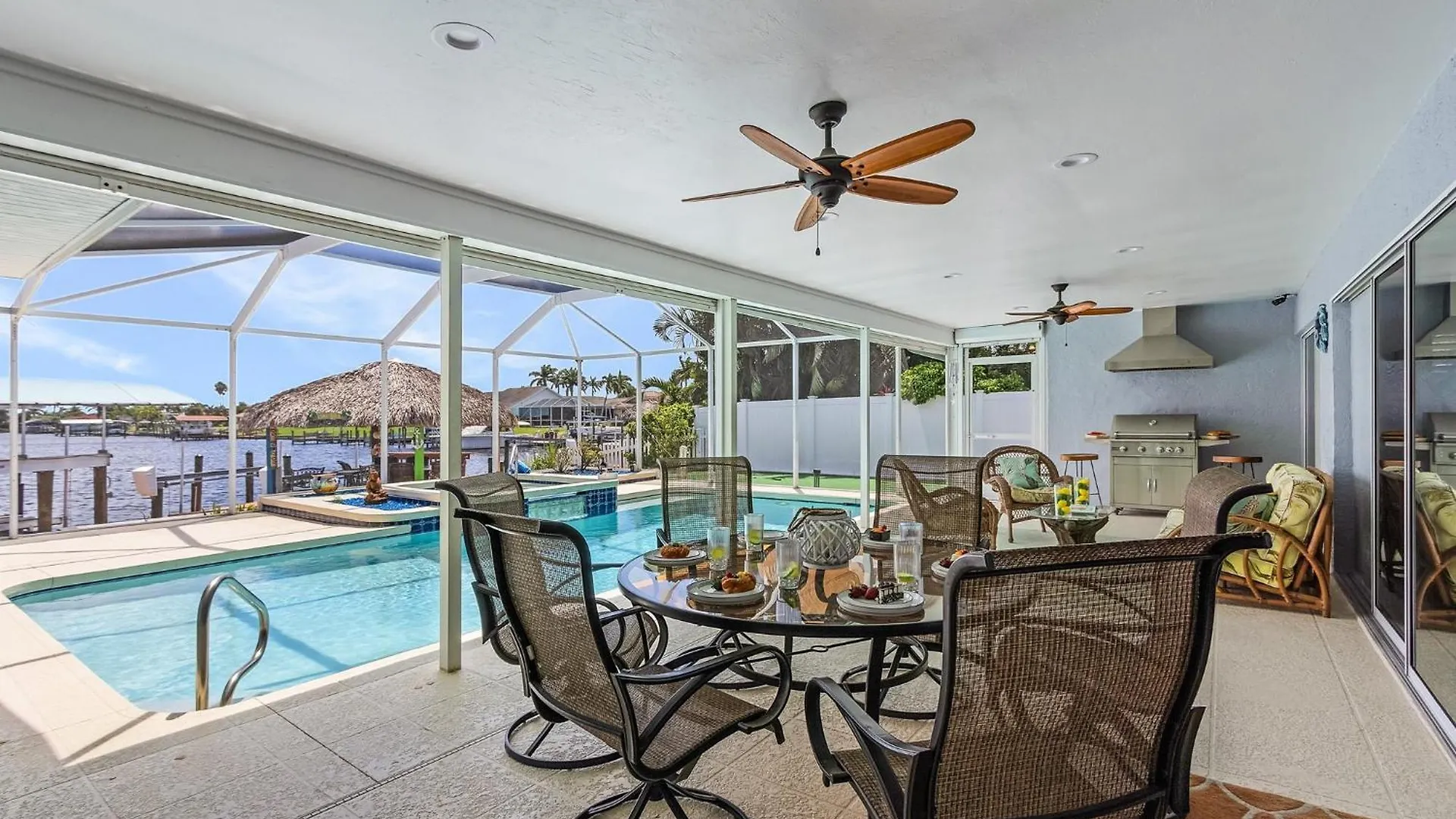 Holiday home Gulf Access, Dock With Tiki, Heated Pool And Spa, Putting - Sunrise Soiree - Roelens