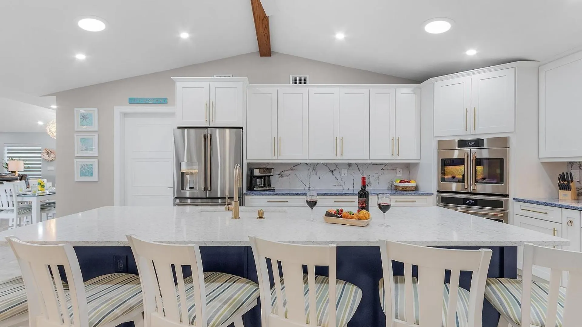 Holiday home Gulf Access, Dock With Tiki, Heated Pool And Spa, Putting - Sunrise Soiree - Roelens Cape Coral