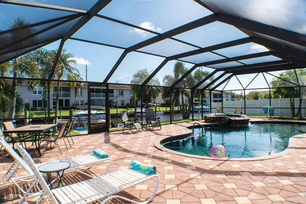 Villa Vacation In Comfort Pool Waterfront Boat *