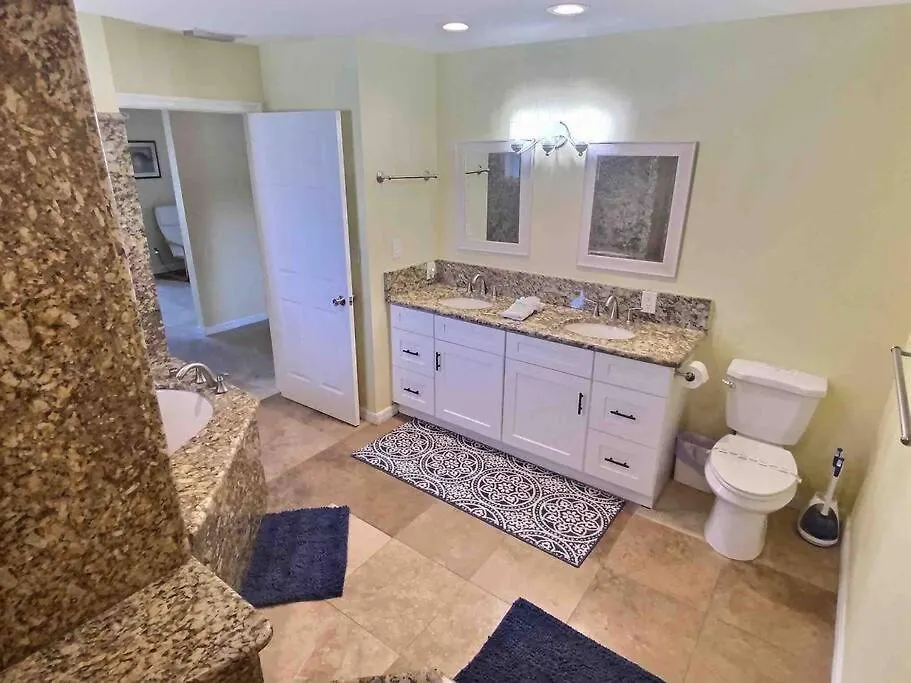 Vacation In Comfort Pool Waterfront Boat Cape Coral