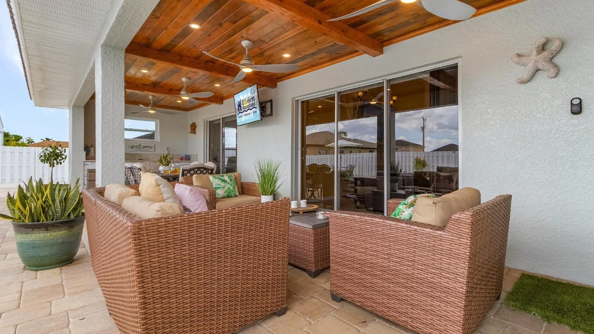 Holiday home Find Sun & - Private Beach, Heated Pool & - Wanderlust - Roelens