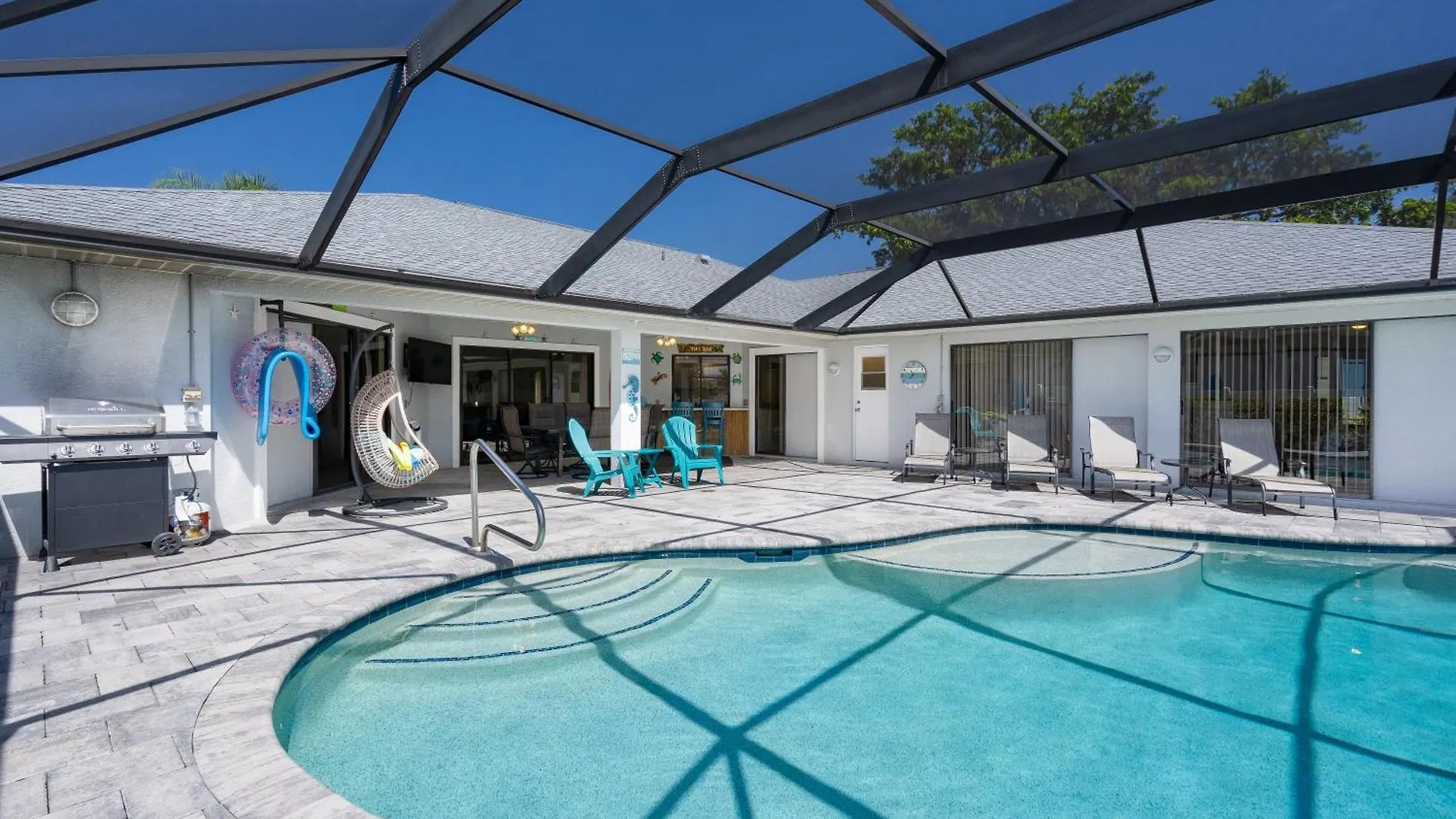 Blue Diamond Pool And Holiday home Cape Coral