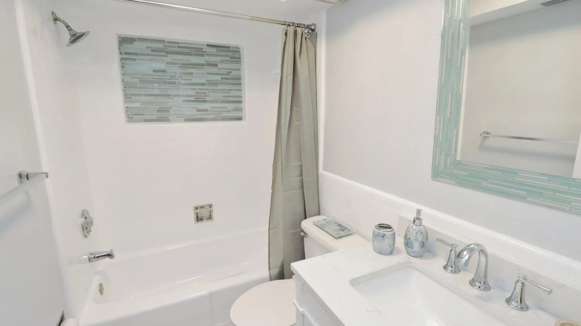 Holiday home Maison De La - Vacation Rental, Water Front With Direct Access *