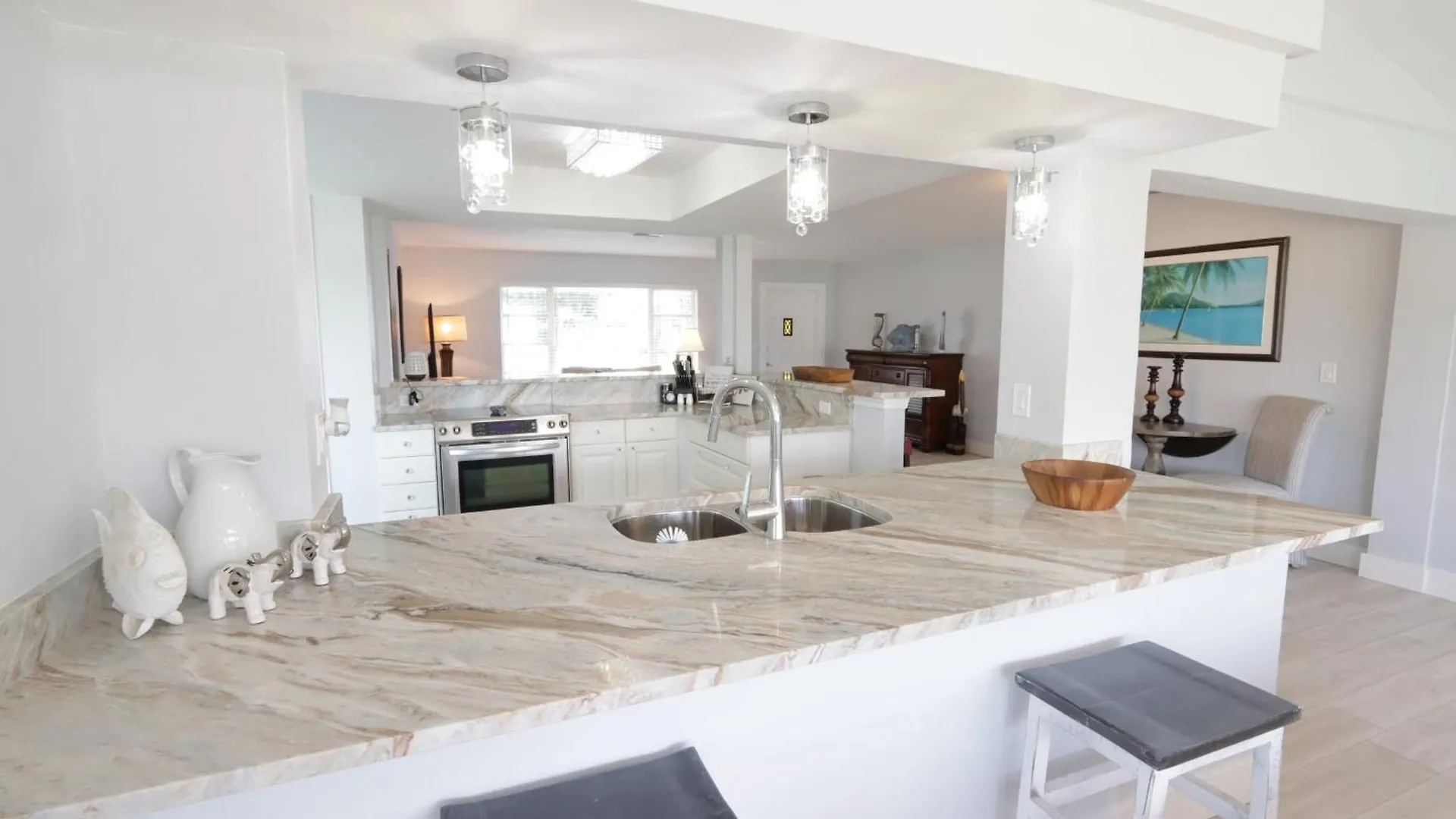 Maison De La - Vacation Rental, Water Front With Direct Access Holiday home *