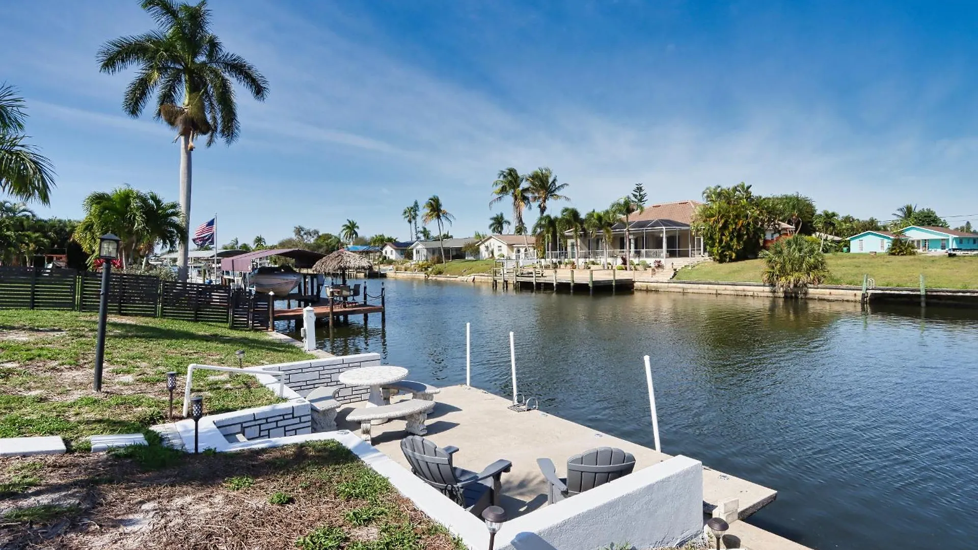 Maison De La - Vacation Rental, Water Front With Direct Access * Cape Coral