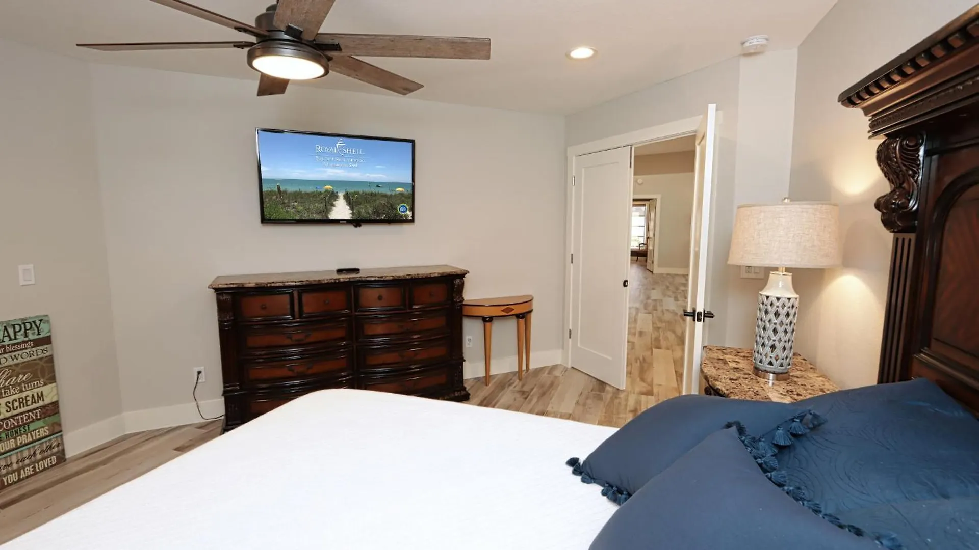 Boat Dock, Luxurious Pool, Gorgeous - Escape To The Cape