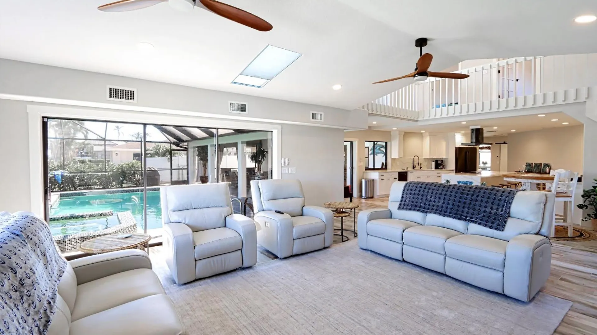 Boat Dock, Luxurious Pool, Gorgeous - Escape To The Cape *