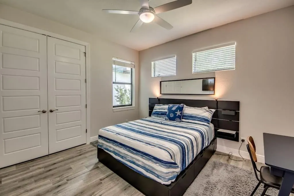 Timeless By Coralvilla - On Water With Pool * Cape Coral