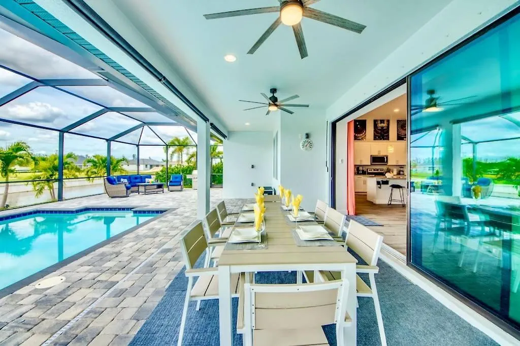 Villa Timeless By Coralvilla - On Water With Pool