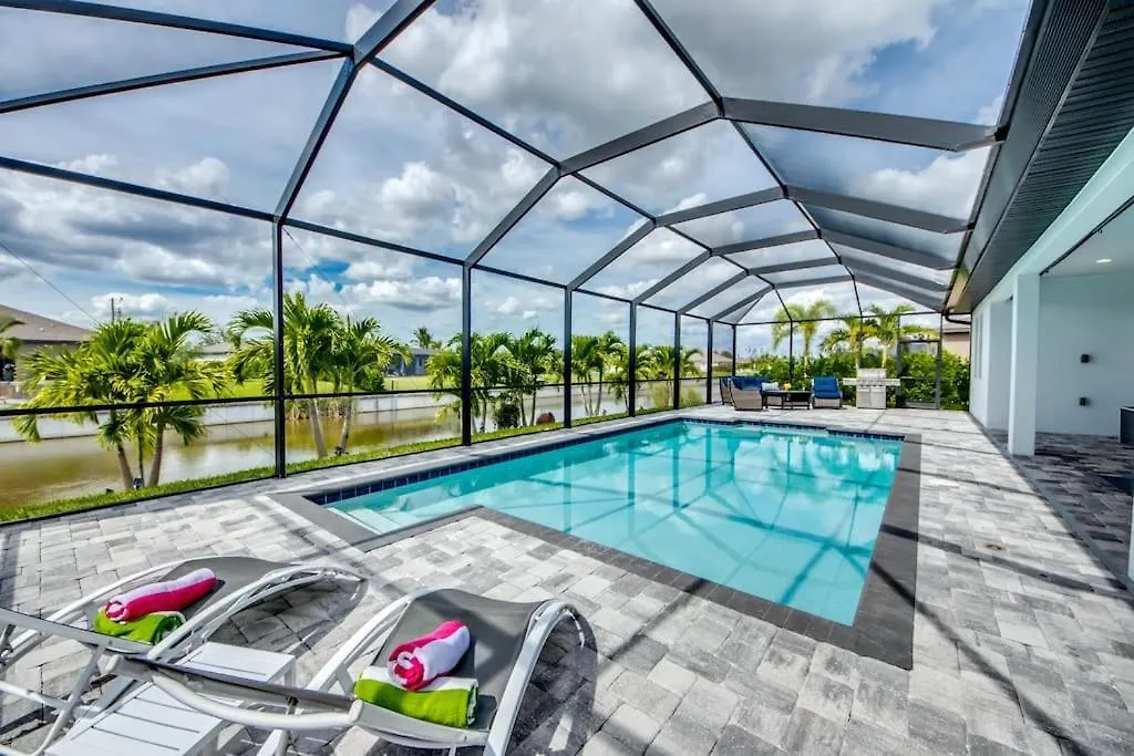 Timeless By Coralvilla - On Water With Pool Villa Cape Coral