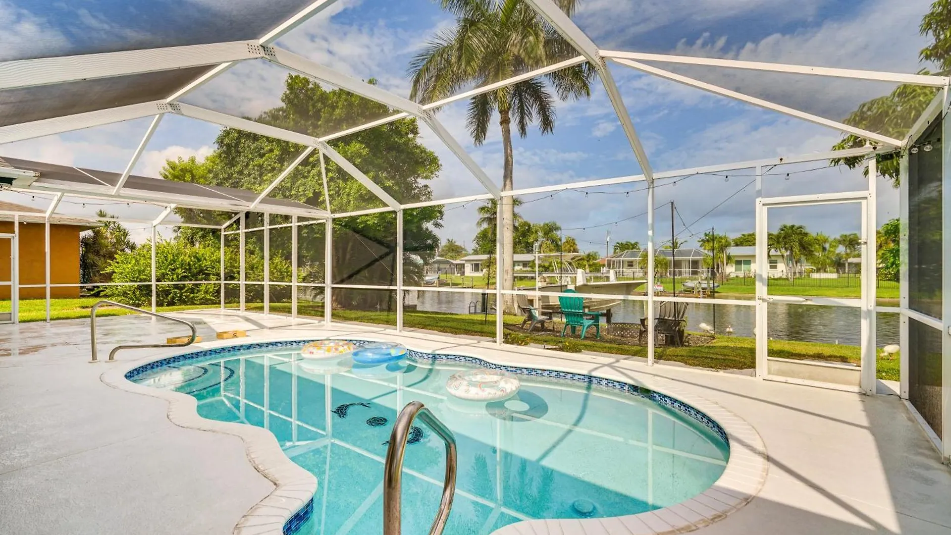 Holiday home Canal-front Getaway With Grill In Cape Coral! Cape Coral